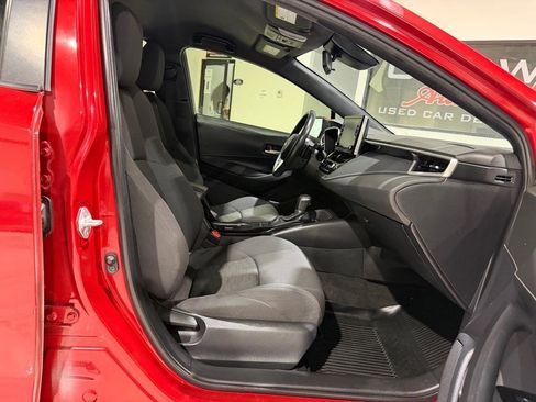 Used 2021 Toyota Corolla SE w/ Special Edition FWD image 16