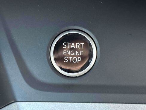 Used 2024 Audi Q3 2.0T Premium image 30