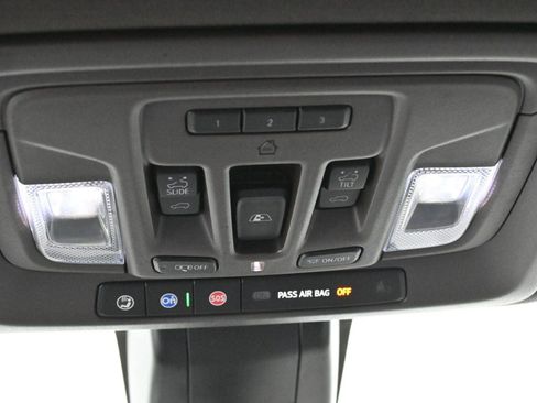 Used 2020 GMC Sierra 3500 Denali w/ Denali Ultimate Package image 27