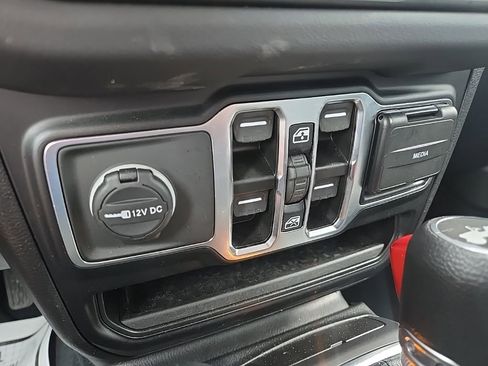 Used 2024 Jeep Wrangler Sahara w/ Technology Group image 60