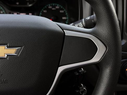 Used 2018 Chevrolet Colorado W/T w/ WT Convenience Package RWD image 27