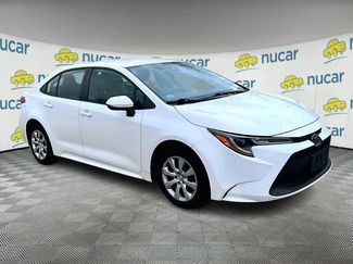 Certified 2022 Toyota Corolla LE video 1