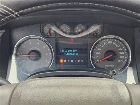 Used 2010 Ford F150 XLT image 9