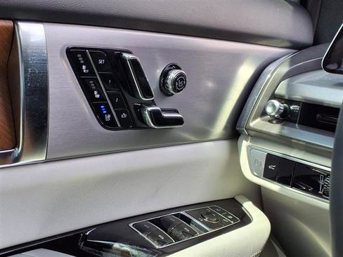 New 2026 Cadillac Vistiq Sport image 19