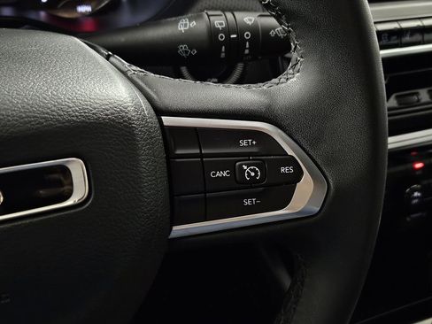 Used 2024 Jeep Compass Latitude w/ Altitude Special Edition AWD/4WD image 20