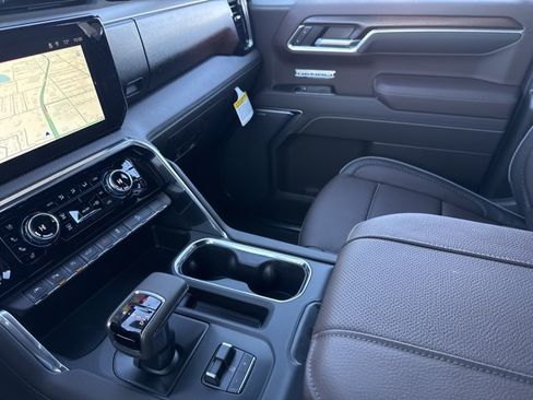 New 2026 GMC Sierra 1500 Denali AWD/4WD image 24