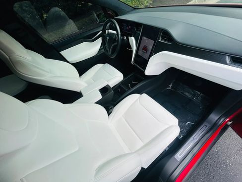 Used 2018 Tesla Model X 100D AWD/4WD image 10