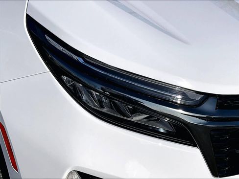 Used 2022 Chevrolet Equinox RS w/ RS Leather Package image 32