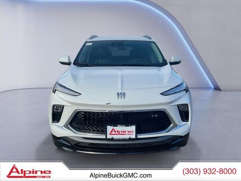 Used 2024 Buick Encore GX Sport Touring image 8