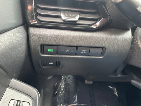 Used 2024 Nissan Sentra SV w/ All-Weather Package FWD image 25