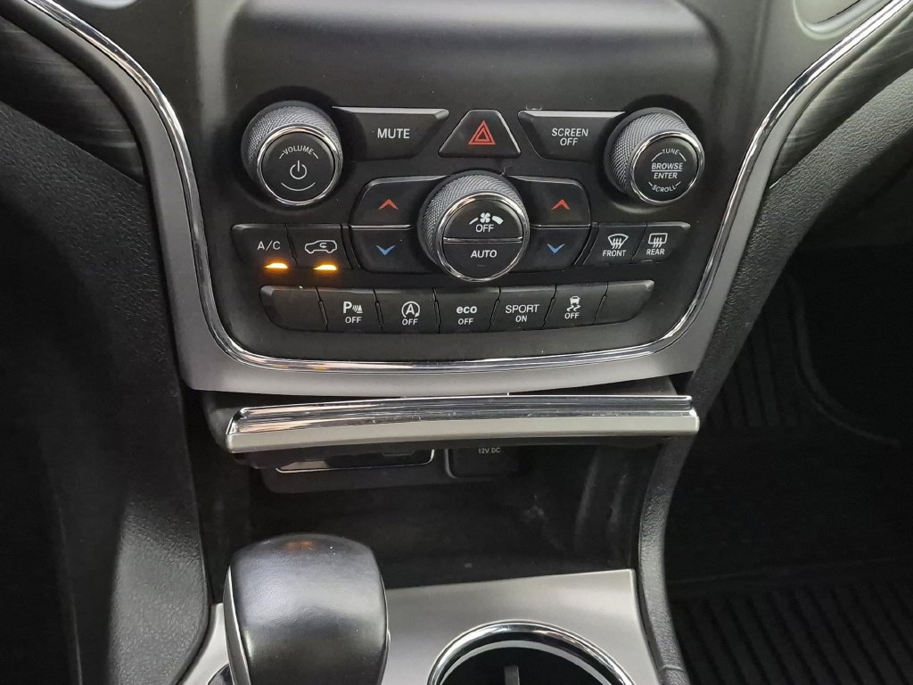 Used 2021 Jeep Grand Cherokee Laredo RWD image 25
