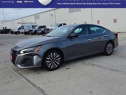 Used 2024 Nissan Altima 2.5 SV
