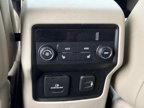 Used 2019 GMC Acadia Denali w/ Technology Package AWD/4WD image 17
