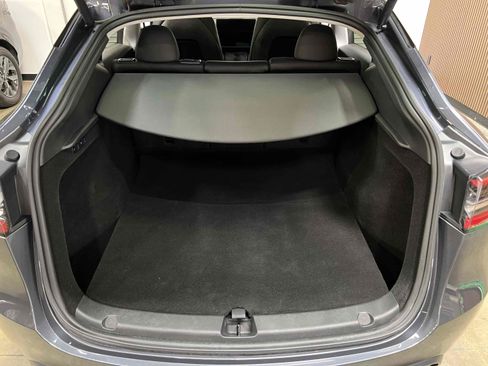 Used 2023 Tesla Model Y Long Range AWD/4WD image 69