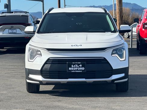New 2026 Kia Niro LX FWD image 10
