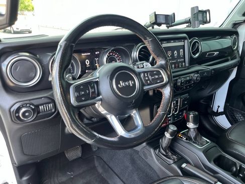 Used 2021 Jeep Wrangler Unlimited Rubicon w/ Trailer Tow Package AWD/4WD image 2