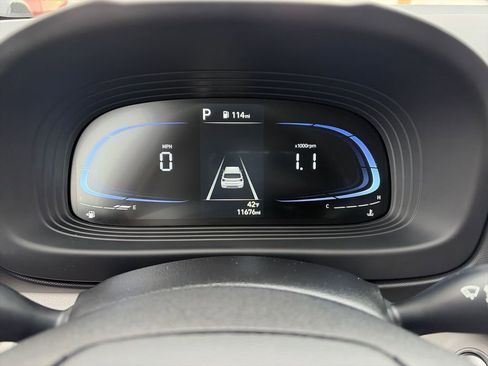 Used 2024 Hyundai Venue SEL FWD image 15