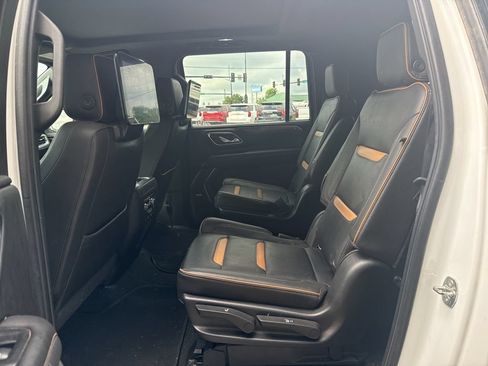 Used 2021 GMC Yukon XL AT4 w/ AT4 Premium Package AWD/4WD image 14