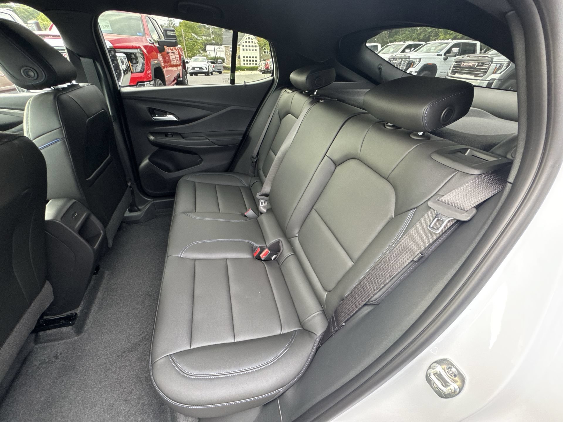 New 2026 Buick Envista Sport Touring w/ Convenience I Package FWD image 23