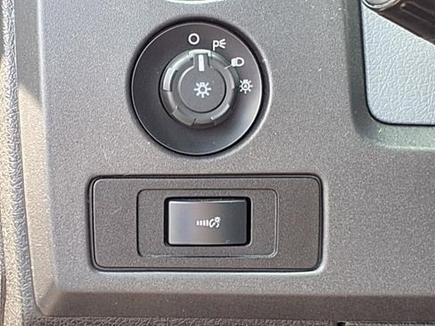 Used 2011 Ford F150 XLT AWD/4WD image 14