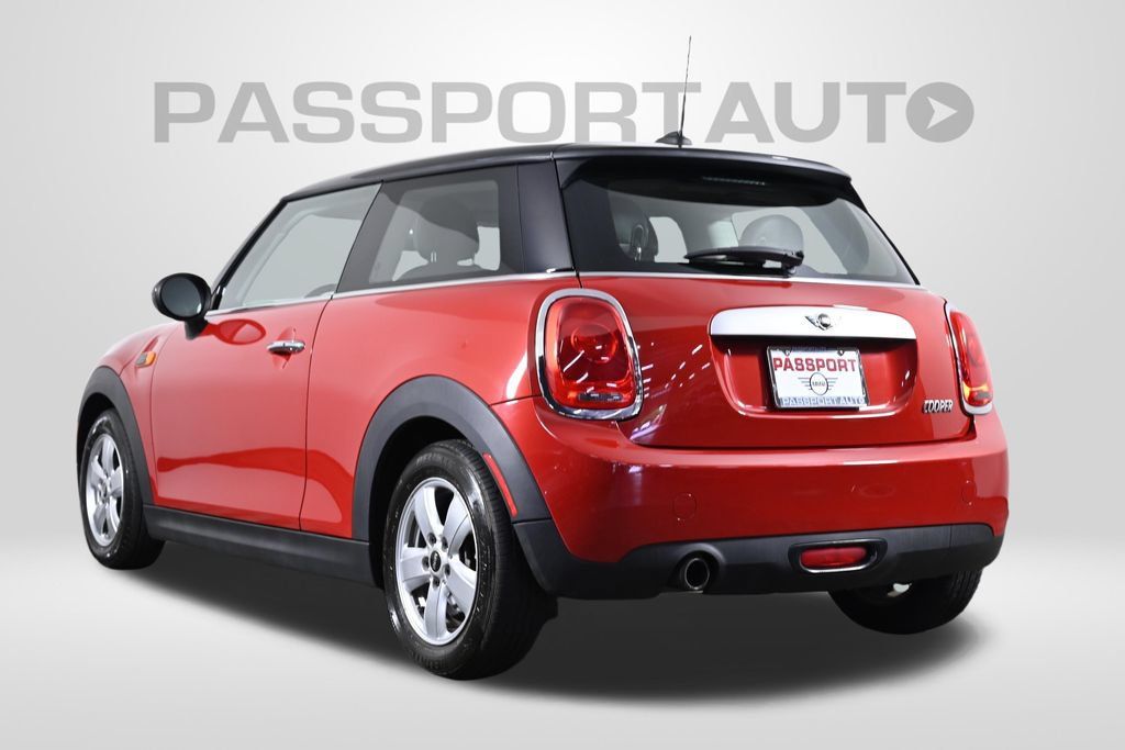 Used 2015 MINI Cooper 2-Door Hardtop FWD image 5