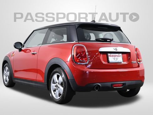 Used 2015 MINI Cooper 2-Door Hardtop FWD image 5