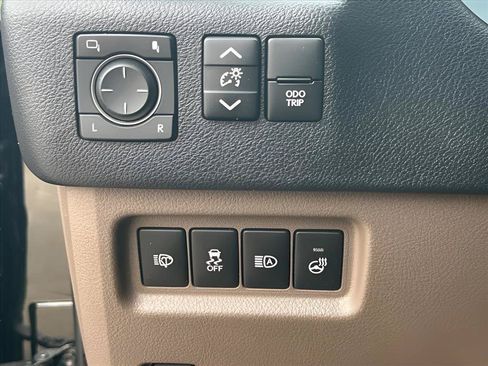 Used 2023 Lexus GX 460 Premium w/ Premium Package AWD/4WD image 25