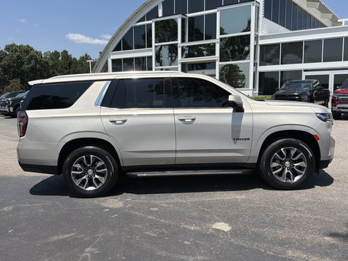 Used 2024 Chevrolet Tahoe LT w/ LT Signature Plus Package AWD/4WD image 13