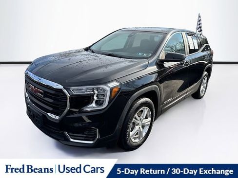 Used 2022 GMC Terrain SLE image 3