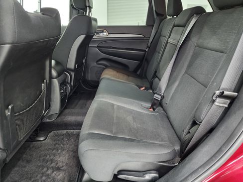 Used 2017 Jeep Grand Cherokee Laredo w/ Quick Order Package 23E image 48