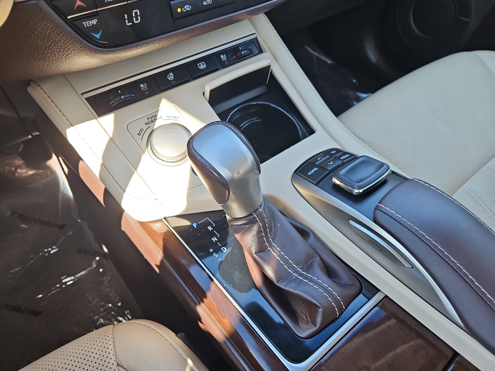 Used 2018 Lexus ES 350 w/ Luxury Package w/Wood Trim FWD image 25