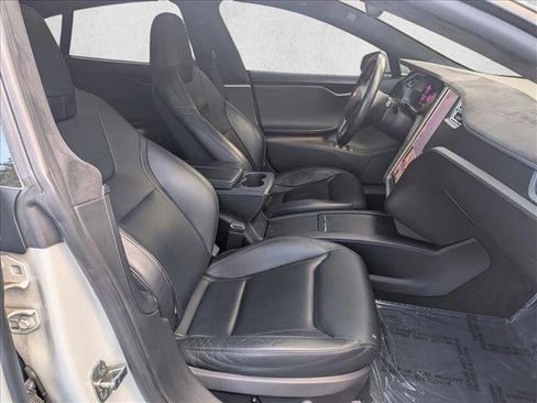 Used 2016 Tesla Model S 90D image 22