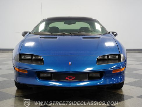 Used 1995 Chevrolet Camaro Z28 RWD image 18
