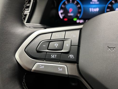 New 2026 Volkswagen Atlas Cross Sport SE AWD/4WD image 49