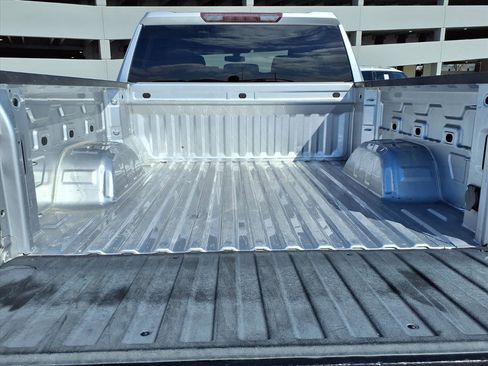 Used 2021 Chevrolet Silverado 1500 Custom image 18