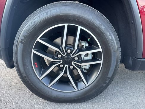 Used 2020 Jeep Grand Cherokee Trailhawk image 15