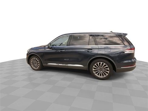 Used 2022 Lincoln Aviator Reserve w/ Equipment Group 201A image 9