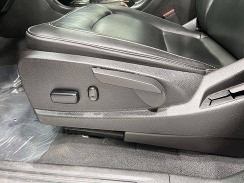 Used 2022 GMC Canyon Elevation w/ Elevation Premium Package AWD/4WD image 12