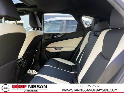 Used 2024 Lexus NX 250 FWD w/ Cold Area Package image 10