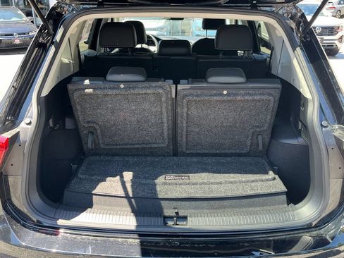 Used 2023 Volkswagen Tiguan SE FWD image 26