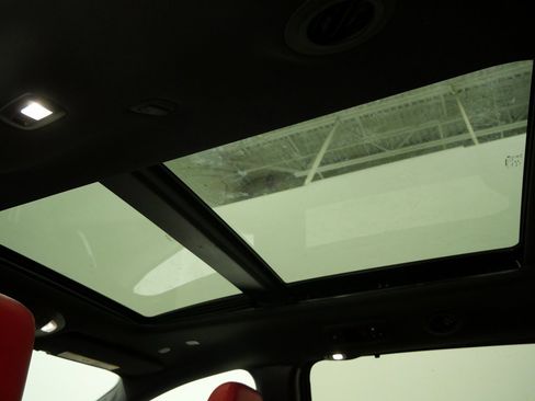 Used 2020 Chrysler Pacifica Limited w/ Quick Order Package 27H Red S image 4