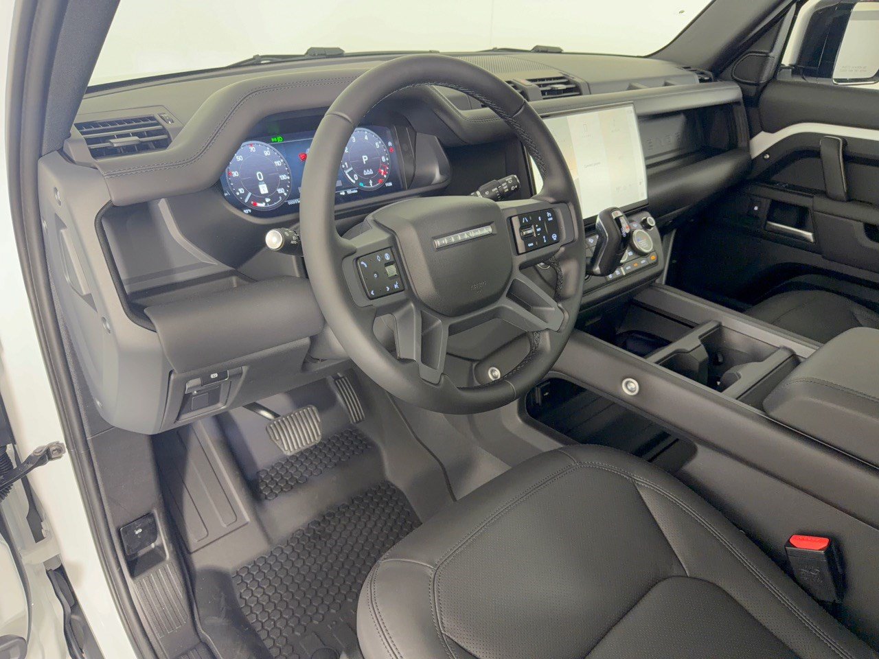 New 2026 Land Rover Defender 110 S AWD/4WD image 4