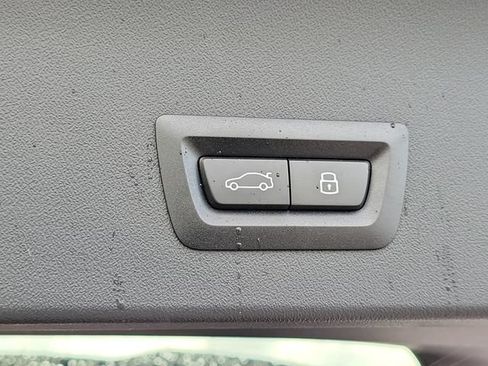 Used 2025 BMW X3 xDrive30i AWD/4WD image 9