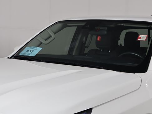 Used 2022 Nissan Frontier SV image 12