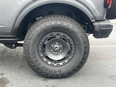 New 2025 Ford Bronco Badlands image 28