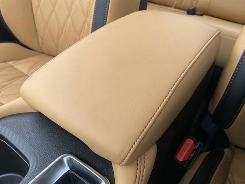 New 2025 Nissan Sentra SV w/ SV Premium Package image 20