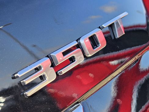 New 2026 Cadillac XT5 Luxury image 15