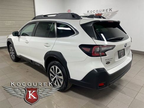 Certified 2025 Subaru Outback Premium image 4