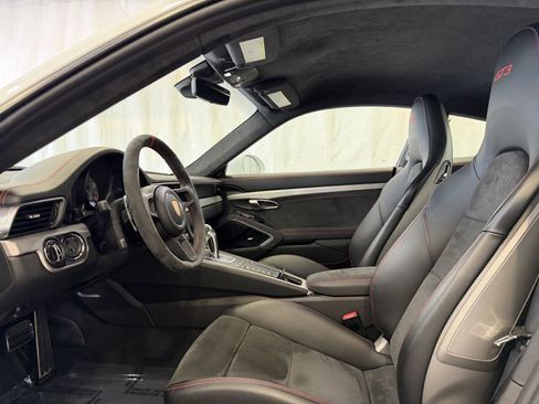 Used 2018 Porsche 911 GT3 image 5
