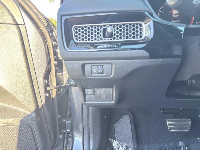 Used 2026 Honda Civic Sport image 31